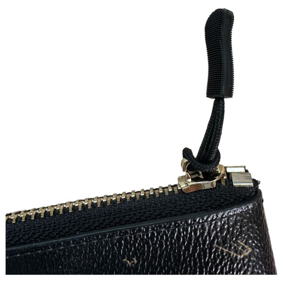 Stoney Clover Jetsetter Black Travel Pouch - Picture 2 of 6